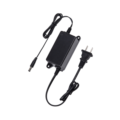 FUENTE / ADAPTADOR DE PODER 12 VDC 2 A, INPUT 100–240 VAC, CON PROTECCIONES (SOBRETENSIÓN)